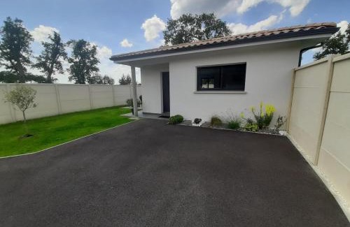 Ychoux Villa | Mini VILLA Coup de Coeur avec Jacuzzi et Sauna Clim Jardin clos et parking sur place