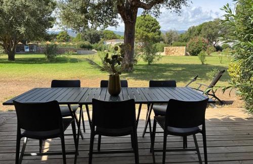 Cala Rossa Apartment | Mini Villa T4 duplex dans résidence hôtelière Fiori di Cala Rossa superbement arborée rénovée en 2023 - chez Anne avec piscine chauffée
