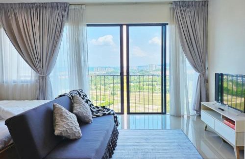 Shah Alam Apartment | Minimalist Trefoil studio Setia Alam linked bridge to SCCC and SCM for 2-4 pax