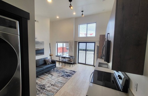 Hilltop Apartment | Minimalist Urban Haven