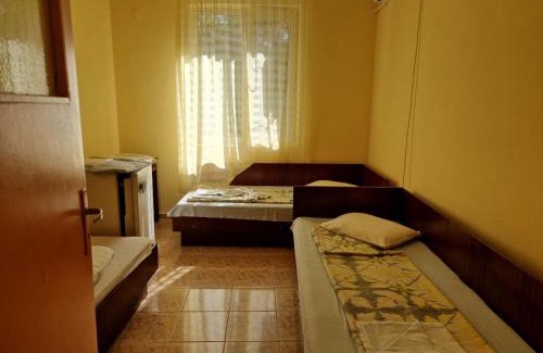 Burgas Cabin | Minior
