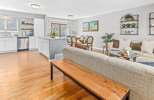 Apple Valley House | Minne-getaway, Designer Stay South Of The River