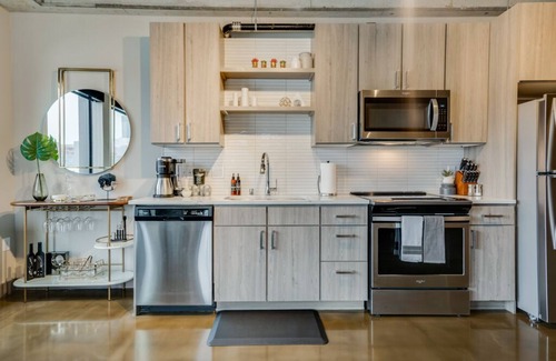 Warehouse District Apartment | MINNeSTAY* Sable 608 One Bedroom | Target Field