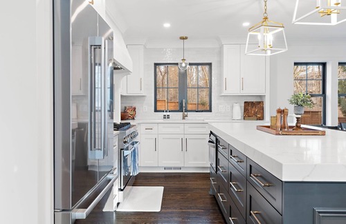 Wayzata House | MINNeSTAY* Wayzata Cove