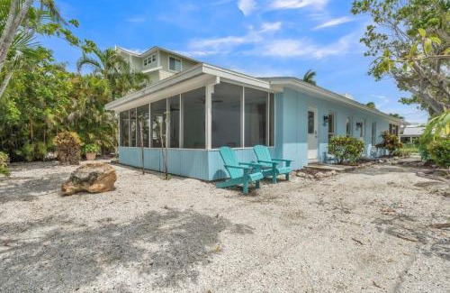 Anna Maria House | Minnow 1 Cabin