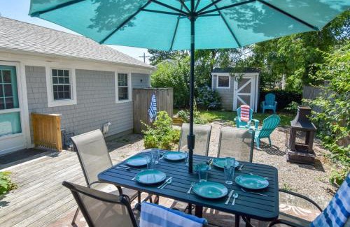 Dennis Port House | Mins to Beach & Town Great Outdoor Space