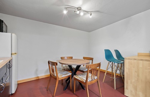 Santa Rita Park House | Mins to Downtown! Cafè Casita