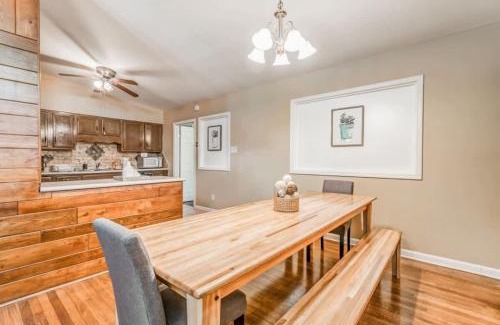 Whitehaven House | Mins to Graceland & Airport- Whitehaven Hideaway