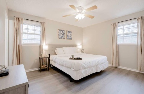 Irmo House | Mins to Lake Murray & Downtown - Restful Ranch