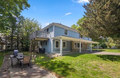 East Orleans House | Mins to Nauset Beach & Walkable to Town