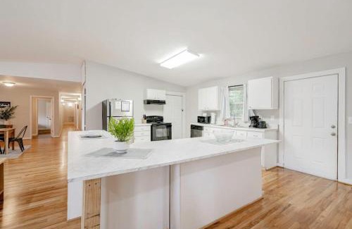 Columbia House | Mins to USC, Hospital, Zoo! Columbia Duet- 2 Units