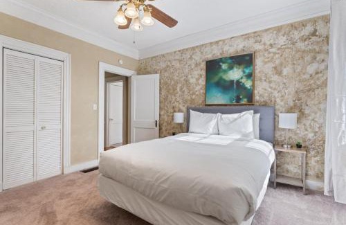 Montgomery House | Mins to Zoo - Capitol Heights Hideaway