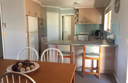 Lavington Apartment | Mint Accommodation - Bridget