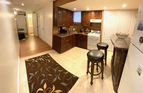 Queens House | Mint condition 1 bedroom apartment in college point close to LAG Airport.