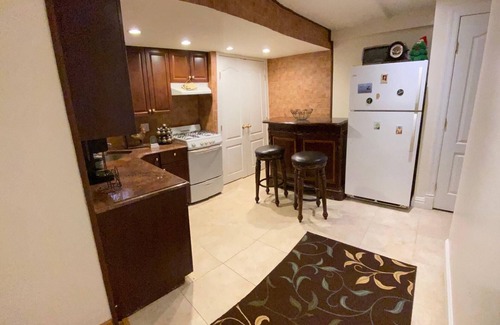 Queens House | Mint condition 1 bedroom apartment in college point close to LAG Airport.