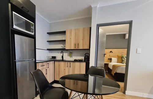 Sandown Hotel | MINT Hotel 84 on Katherine