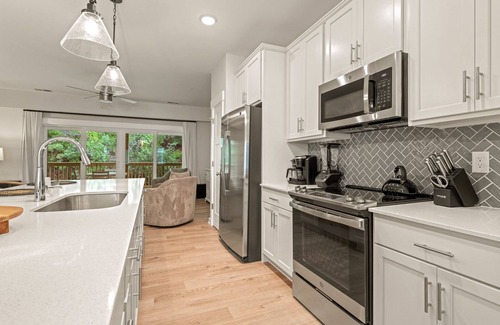 Bermuda Bay House | Mint Julep 3 Bedroom at Cambridge Cove With Private Hot Tub!