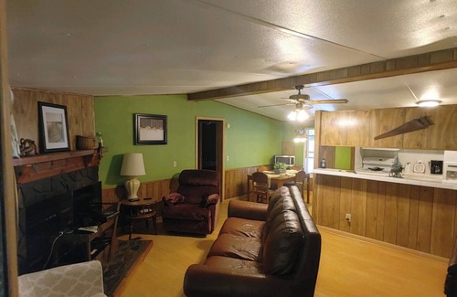 Robbinsville House | Minutes from Joyce Kilmer Forest and Cherohala