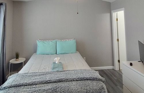 Hampton House | Minutes from Sentara Hospital and Langley AFB!