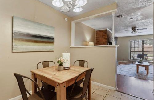 Gunter Afs House | Minutes from Shopping & Dining- Montgomery Marvel