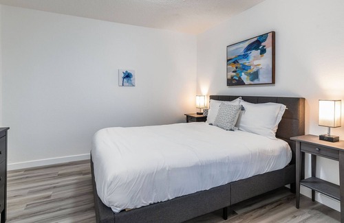 Hilltop Apartment | Minutes from Tacoma General, UW Tacoma and Downtown Tacoma
