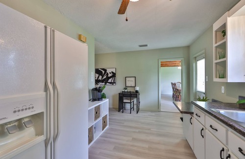 Bearss Plaza House | Minutes from Tampa Bay's Notable Places!