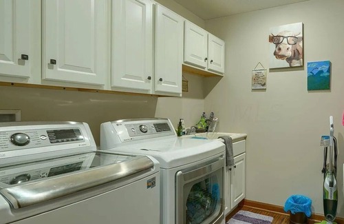 Creola Cottage | Minutes to Caves! Private Woods! Game Room & Media Room! Great for Get-togethers