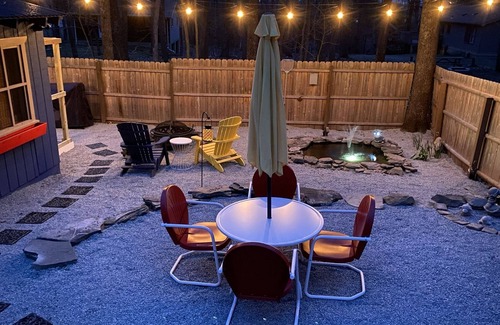 White Mills Cottage | Minutes To Lake Wallenpaupack, Hot Tub, Fire Pit