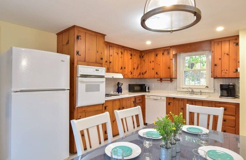 Bass River House | Minutes to Nantucket Sound Beaches!