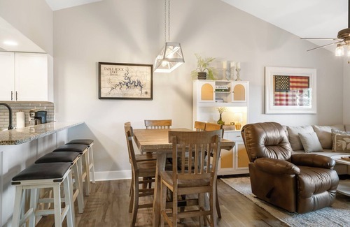Indian Point Condo | Minutes to SDC! Lakefront Condo with Free Boat Launch & Parking!