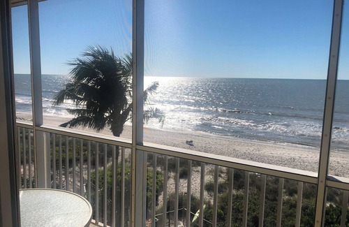 Moorings Condo | Miracle Mile Beachfront Condo with Saltwater Pool