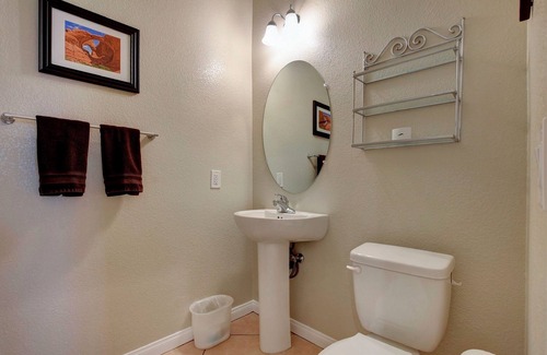 North Las Vegas House | Miraculous 3-Bed/2.5-Bath SFH in North Las Vegas