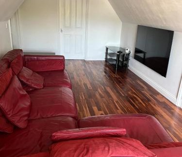 Sheerness Apartment | Miramar