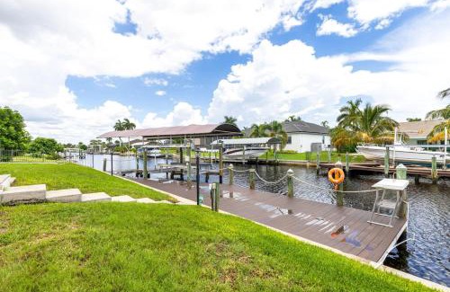 Yacht Club House | Miramar Mansion - Spacious 5BD 5BA w Pool & Canal