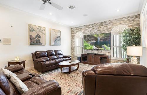 Yacht Club House | Miramar Mansion - Spacious 5BD 5BA w Pool & Canal