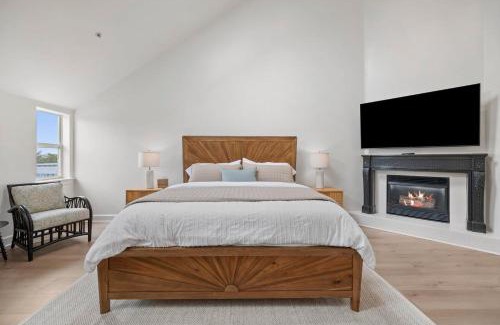 Half Moon Bay House | Miramar Penthouse Coastal Elegance in the Heart of Half Moon Bay