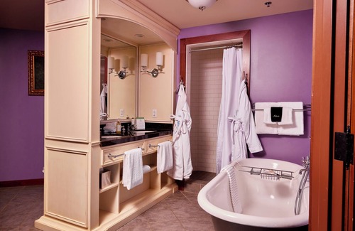 Plymouth Hotel | Mirbeau Inn & Spa