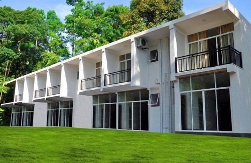 Yatiyantota Hotel | Miridiya Resort
