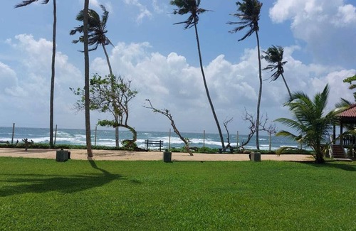 Thalaramba Villa | Mirissa Beach Villa
