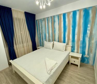 Constanta Apartment | Mirror Lake Apartments