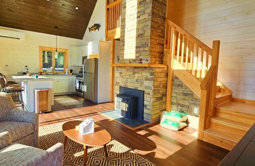 Greenville Cabin | Mischief Maker - Brand New Secluded Cabin with Mountain Views, Pet-Friendly, ATV & Snowmobile Access