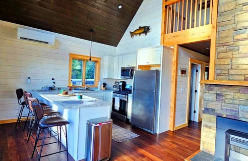 Greenville Cabin | Mischief Maker - Brand New Secluded Cabin with Mountain Views, Pet-Friendly, ATV & Snowmobile Access