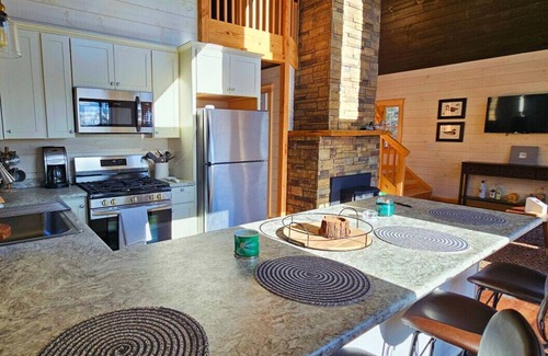 Greenville Cabin | Mischief Maker - Brand New Secluded Cabin with Mountain Views, Pet-Friendly, ATV & Snowmobile Access