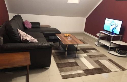 Marxloh House | Misha, S place Apartment
