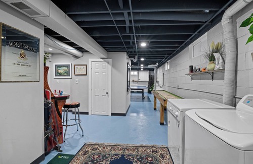 Green Bay House | Miss Liberty Lambeau