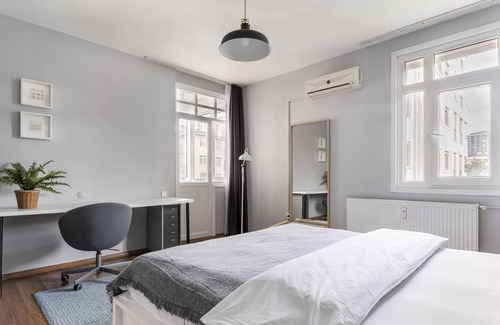 Goztepe Apartment | Missafir Sleek Flat with Balcony on Bagdat Street