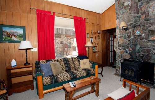 Ouray House | Mission Rock Cottage
