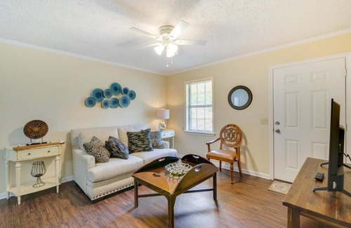 Oxford House | Mississippi Vacation Rental Less Than 1 Mi to Ole Miss