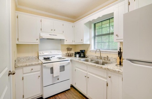 Oxford House | Mississippi Vacation Rental Less Than 1 Mi to Ole Miss
