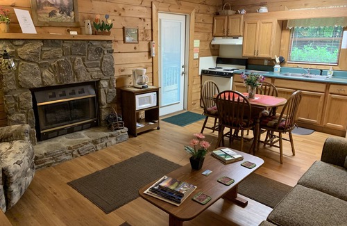 Sherwood Forest Cabin | Misty Creek Log Cabins